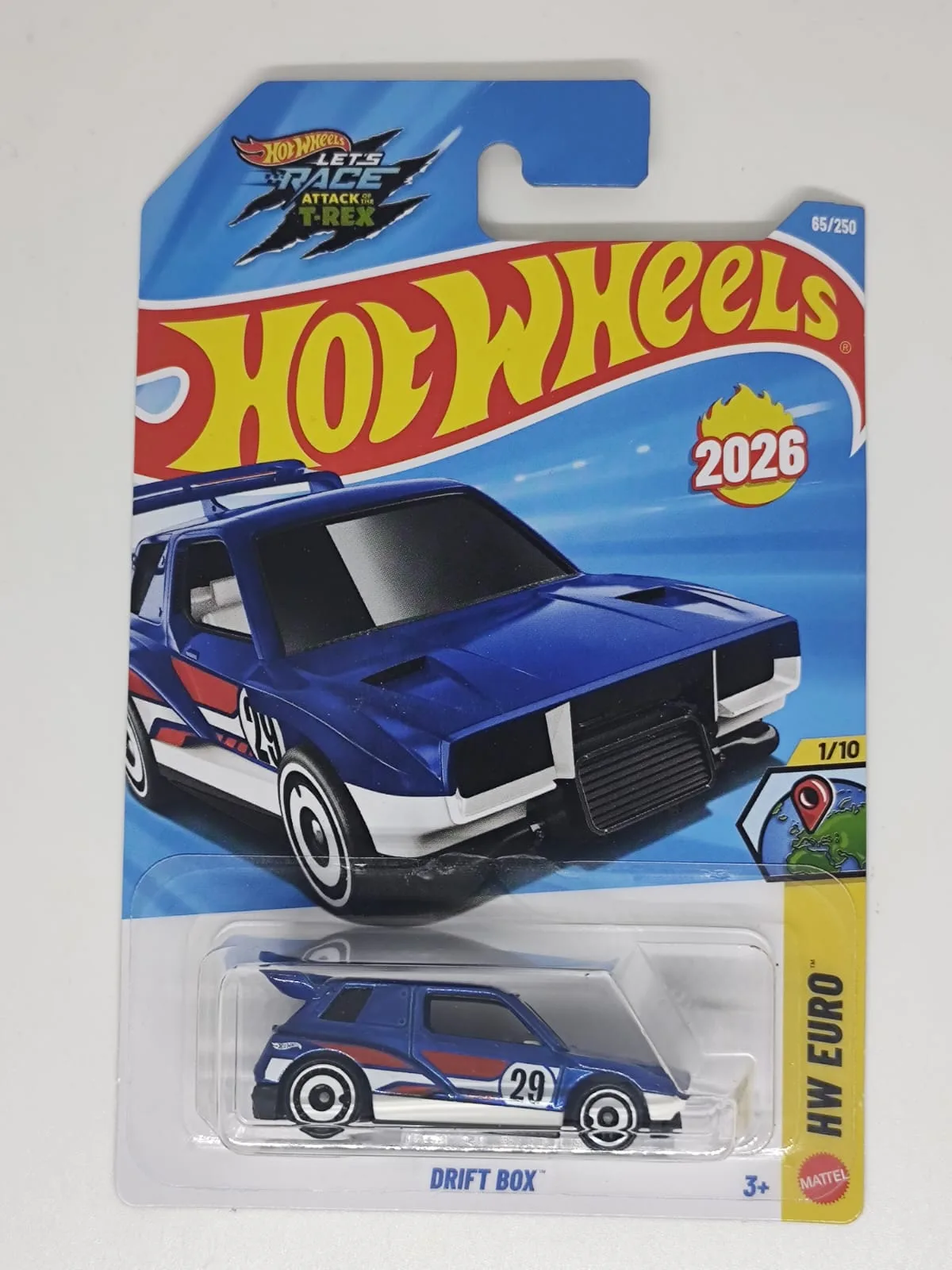 Drift Box — azul con decoración roja y blanca y número 29