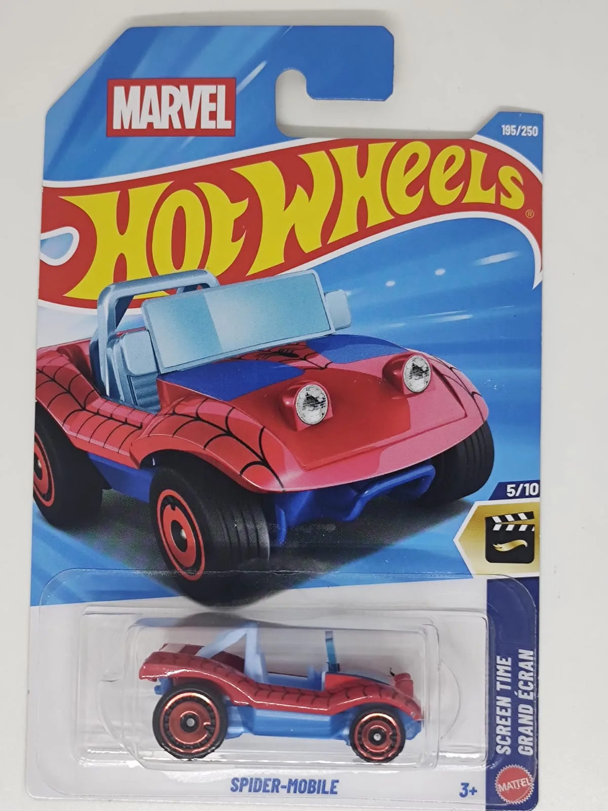 Spider-Mobile — rojo y azul con decoración de Spider-Man; en blíster