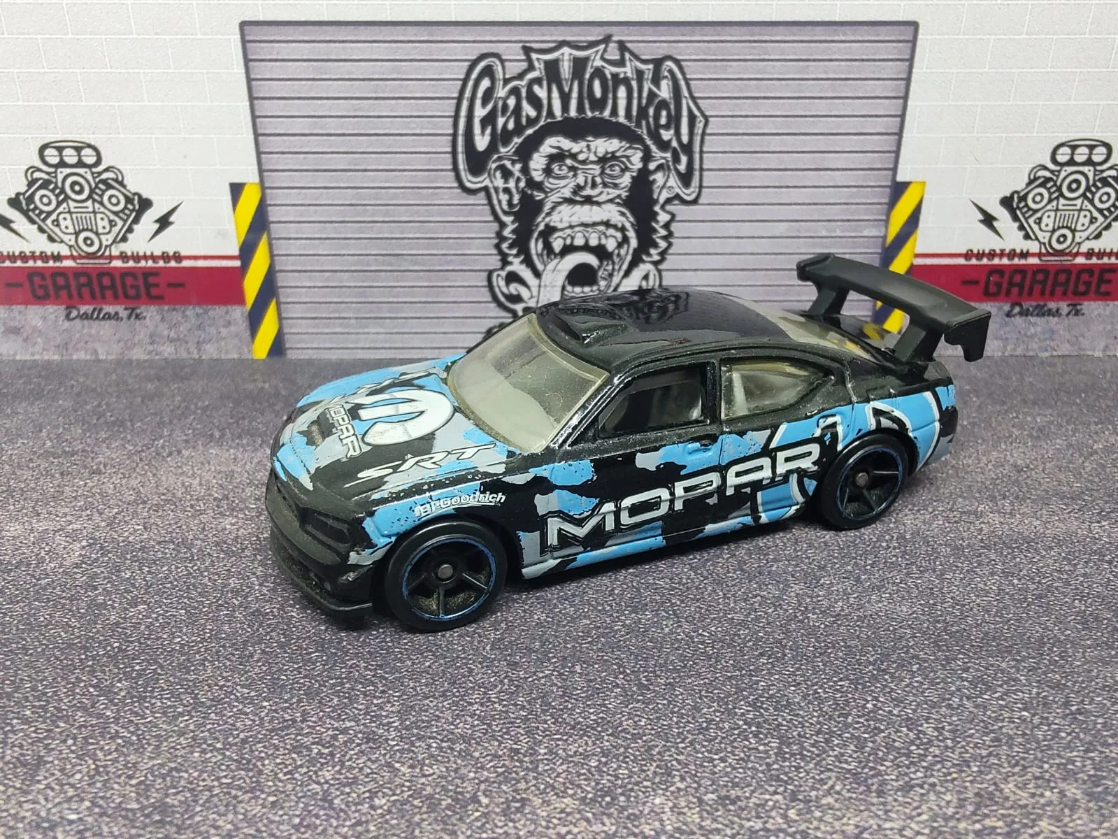 Dodge Charger Drift — negro y azul, MOPAR