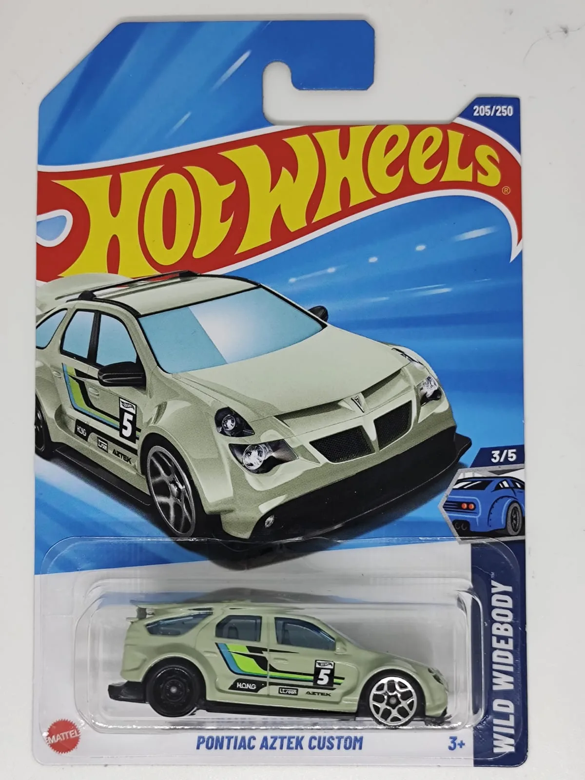 Pontiac Aztek Custom — verde claro con decoración de competición y número 5